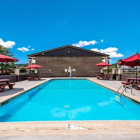 Econo Lodge Inn&Suites Huntsville Extérieur photo