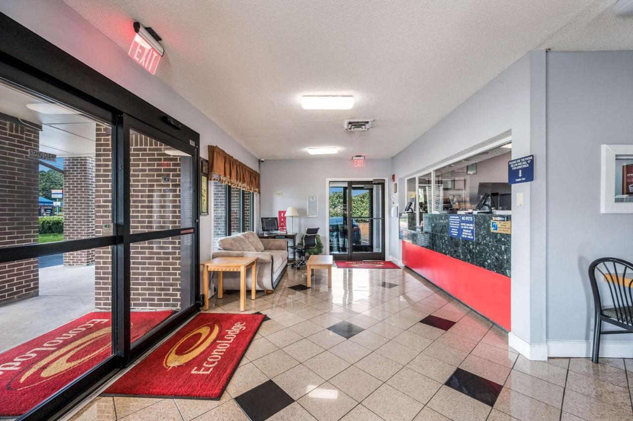 Econo Lodge Inn&Suites Huntsville Extérieur photo