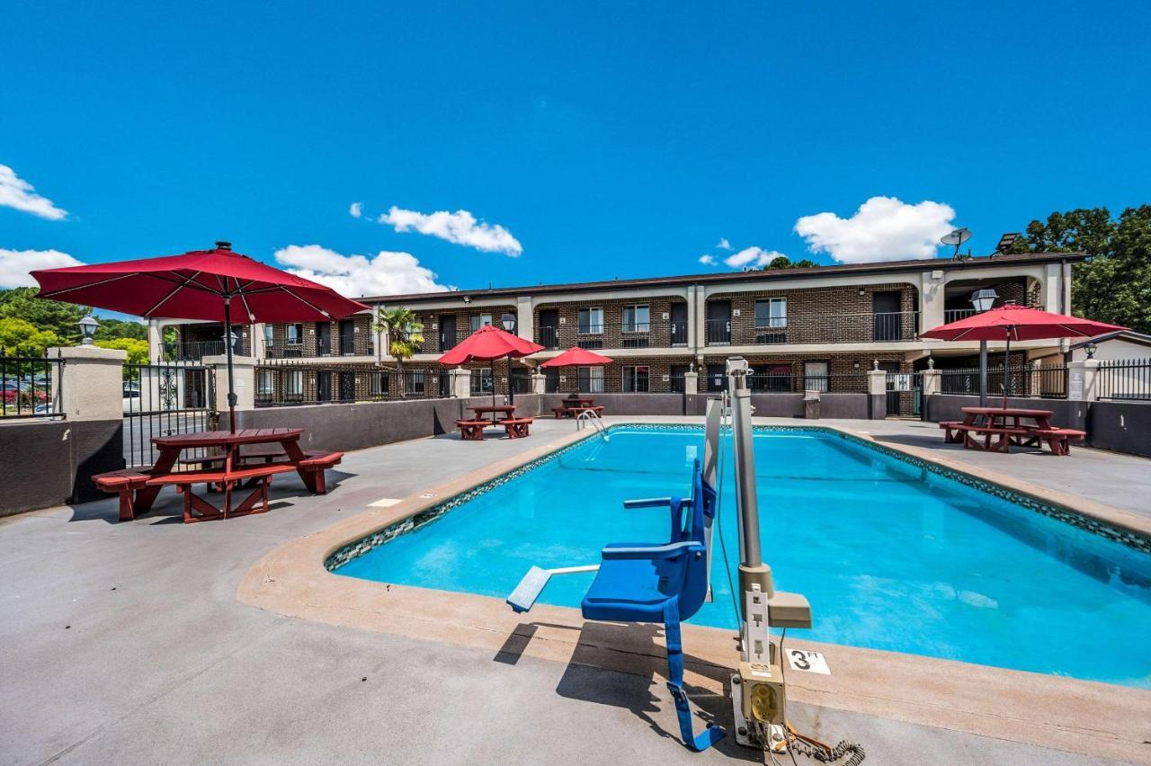 Econo Lodge Inn&Suites Huntsville Extérieur photo
