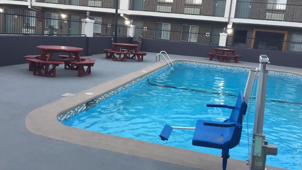 Econo Lodge Inn&Suites Huntsville Extérieur photo