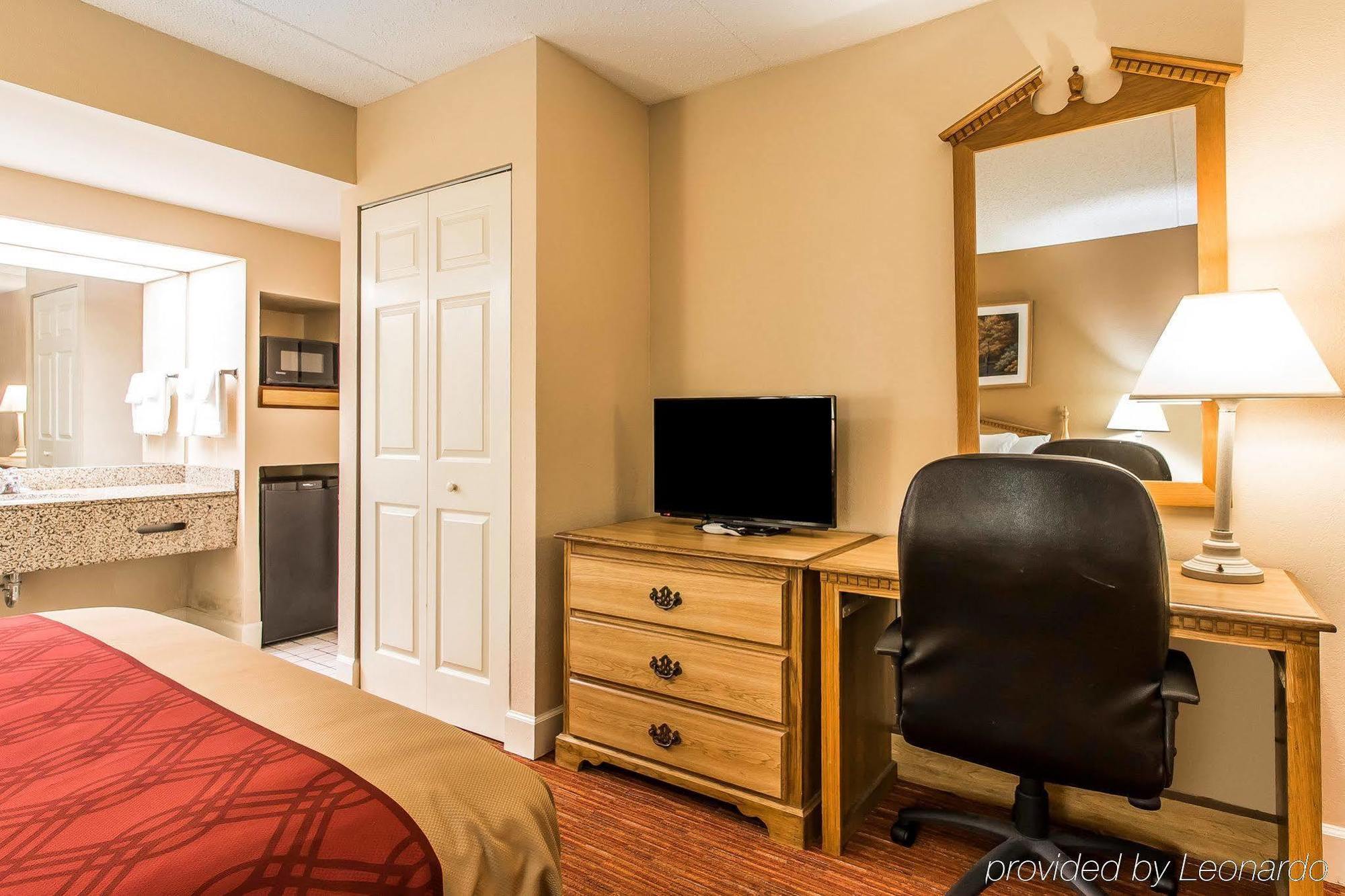 Econo Lodge Inn&Suites Huntsville Extérieur photo