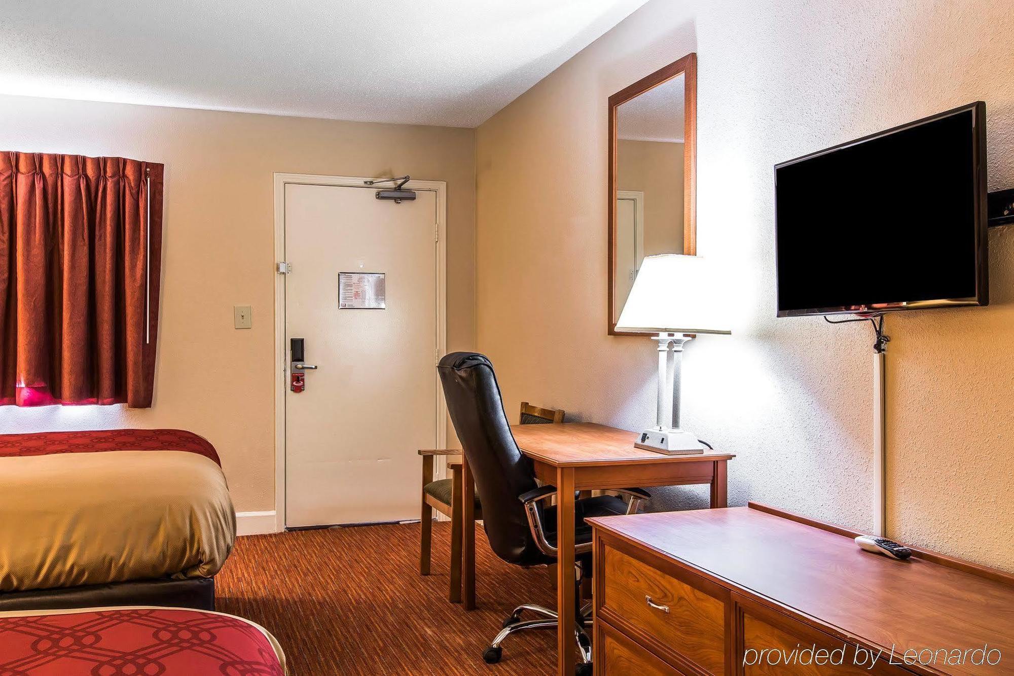 Econo Lodge Inn&Suites Huntsville Extérieur photo